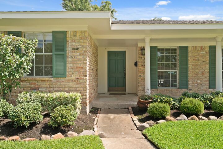 Property Photo:  5318 Imogene Street  TX 77096 