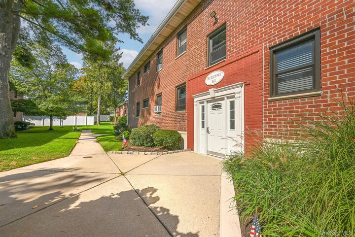 Property Photo: 5 Adelaide Street B1 D2 NY 11001