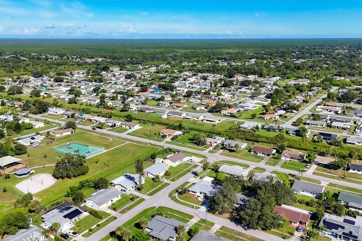 Property Photo: 8186 Boca Grande Avenue FL 34287