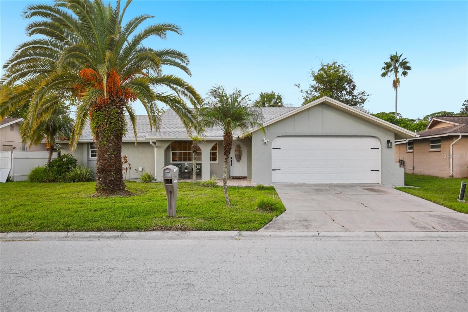 Property Photo:  4282 Rudder Way  FL 34652 