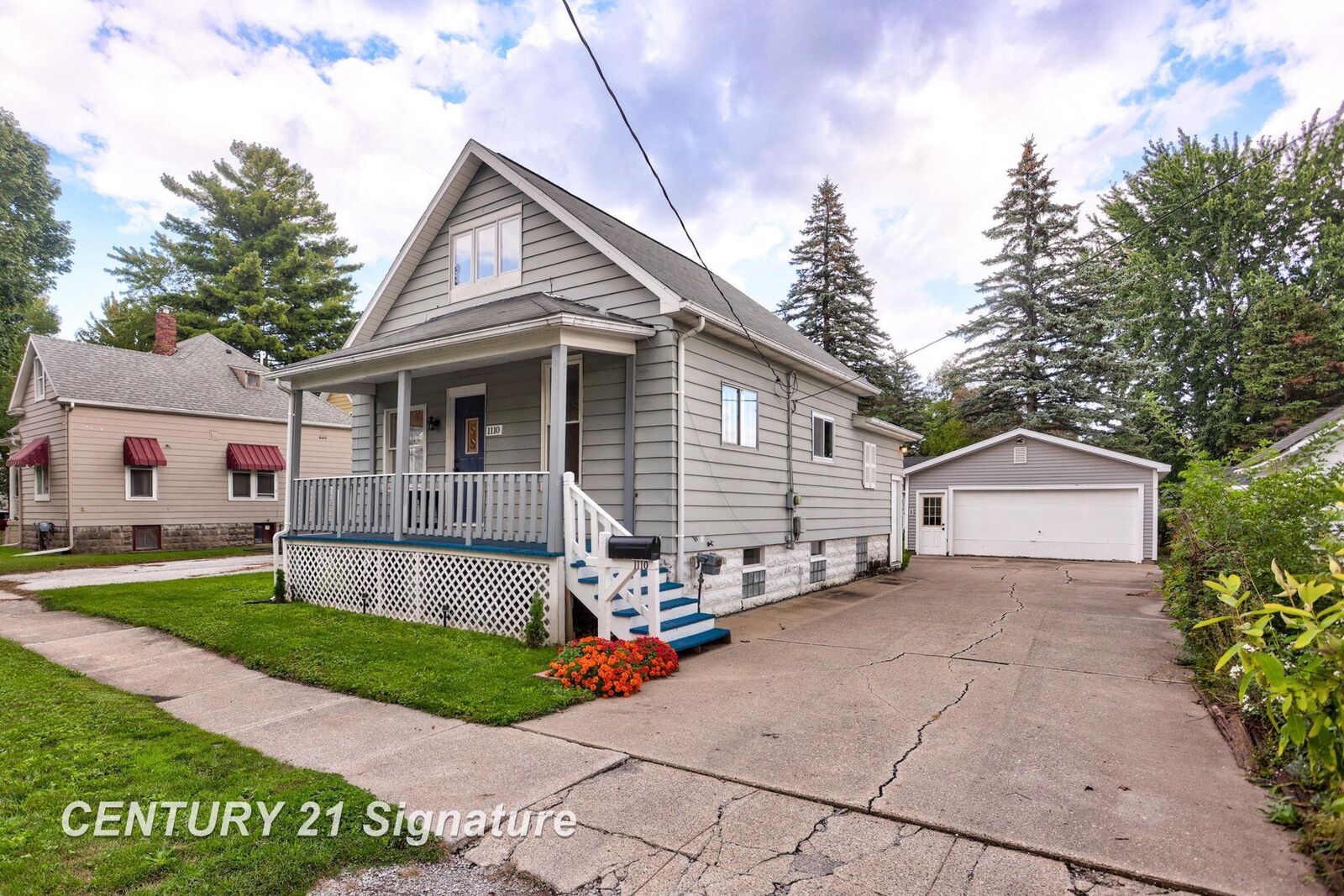 Property Photo:  1110 Chase Street  MI 48708 