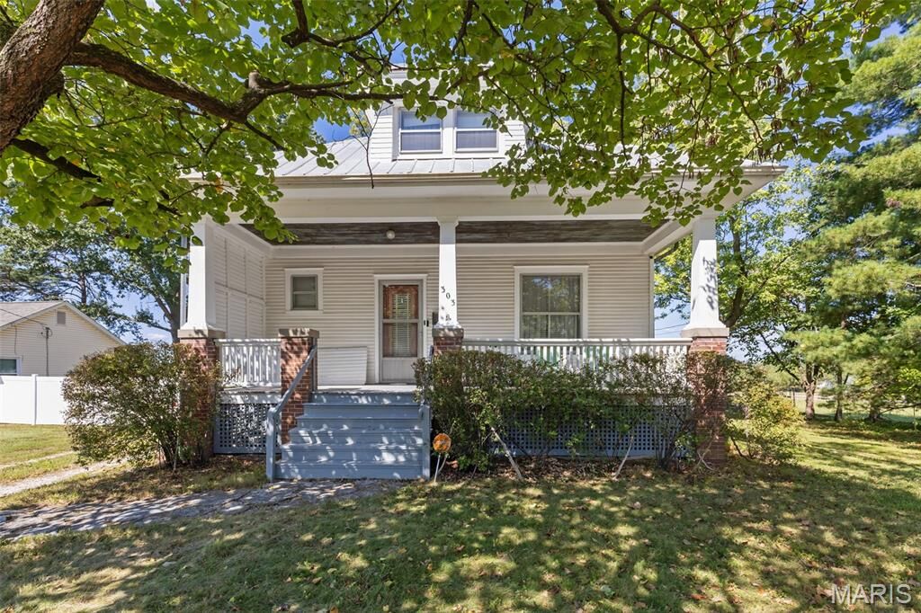 Property Photo:  303 Church Street  MO 63366 