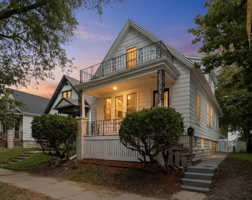 Property Photo:  3206 N 11th St  WI 53206 