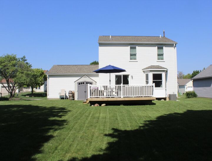 Property Photo:  151 Dalton Drive  MI 48307 