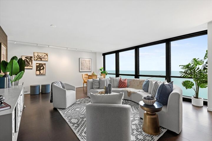 Property Photo:  910 N Lake Shore Drive 1615  IL 60611 