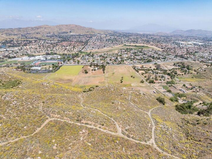 Property Photo:  O Samuel Way  CA 92557 