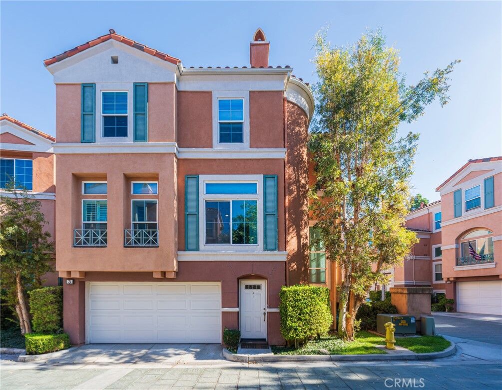 Property Photo: 3 Medici Aisle CA 92606