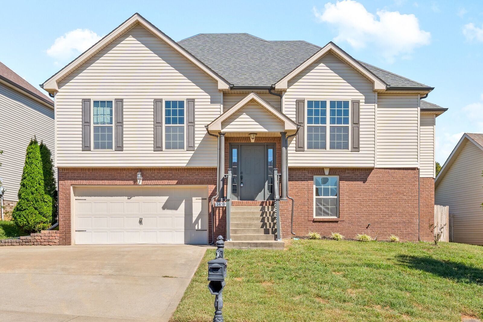 Property Photo:  1459 Raven Rd  TN 37042