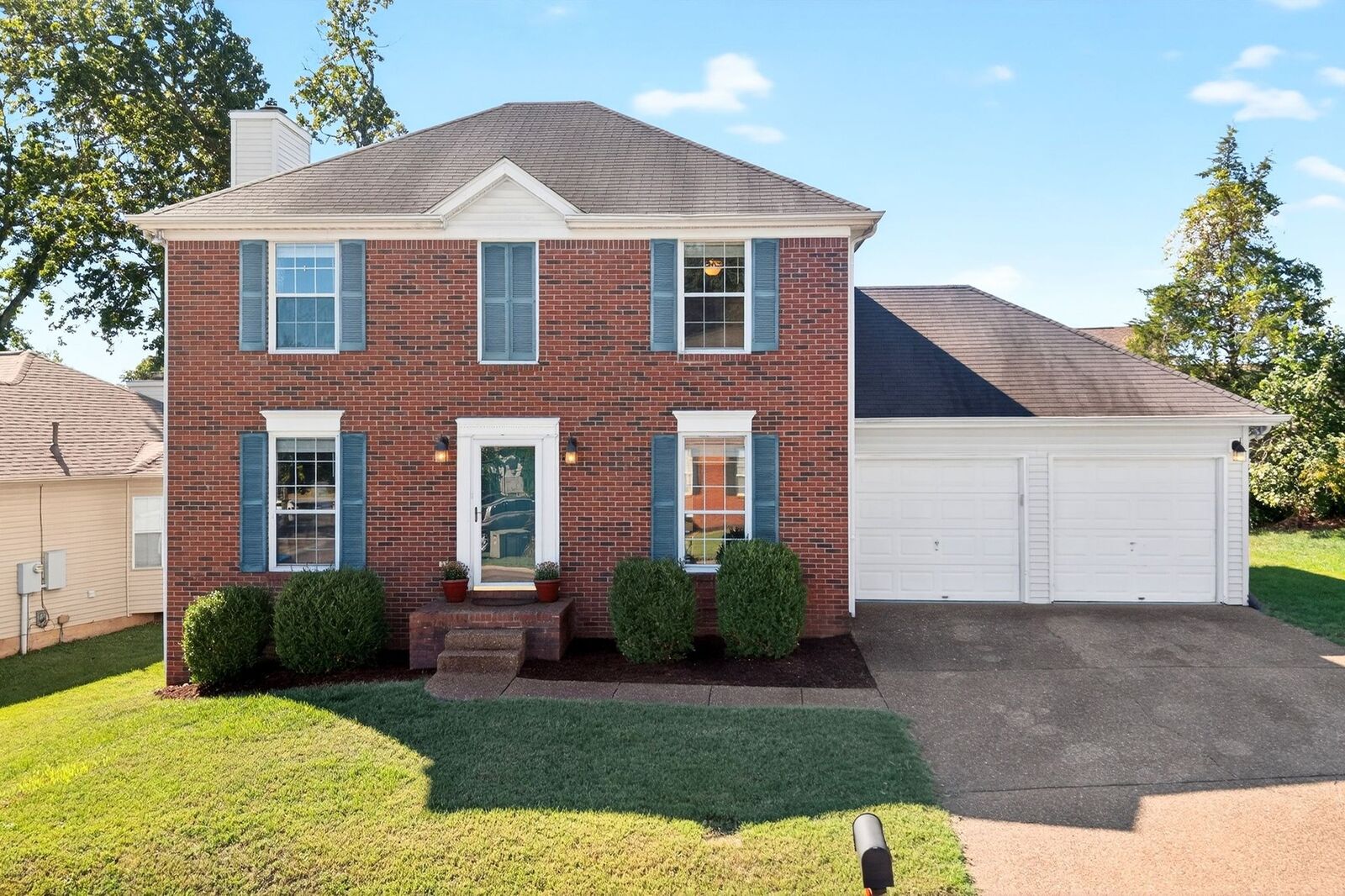 Property Photo: 532 Forest Pointe Pl TN 37013