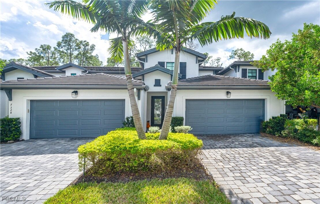 Property Photo: 7324 Rockefeller Drive FL 34119