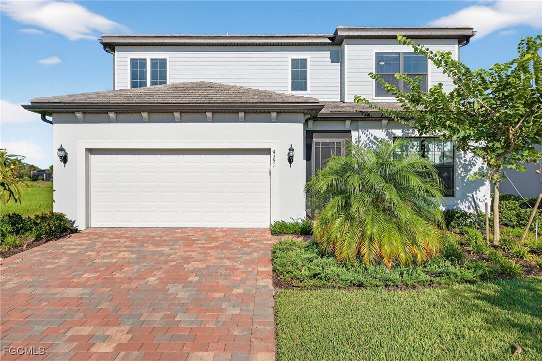 Property Photo:  4351 Washington Place  FL 34142 