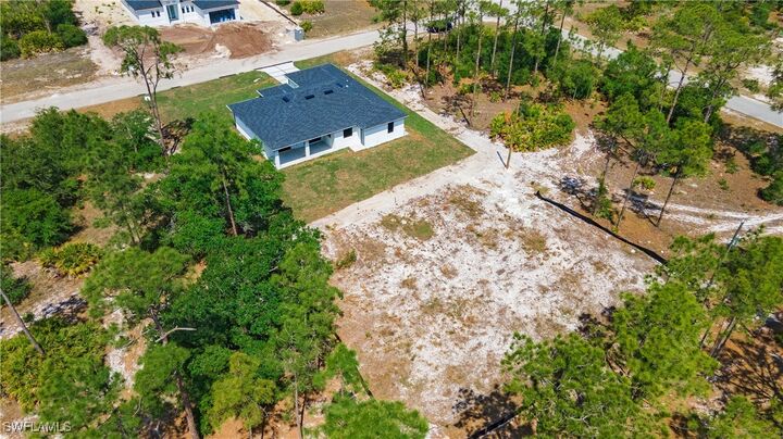 Property Photo:  1420 Poinsettia Avenue  FL 33972 