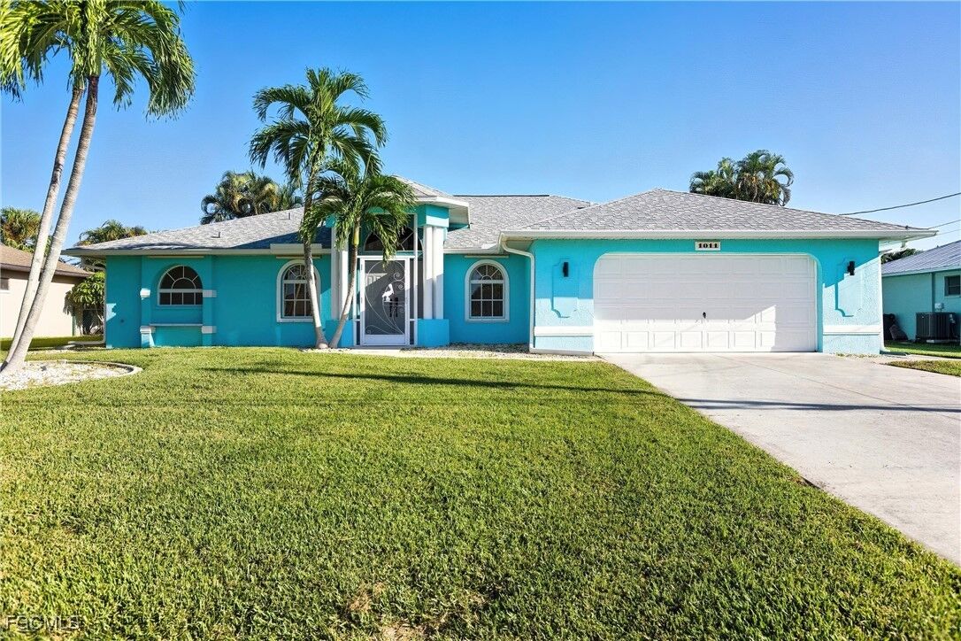 Property Photo: 1011 SW 52nd Street FL 33914