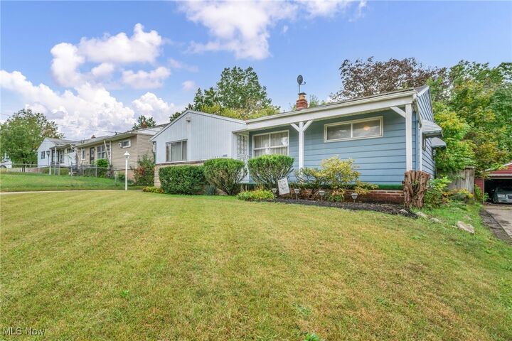 Property Photo: 16712 Kollin Avenue OH 44128