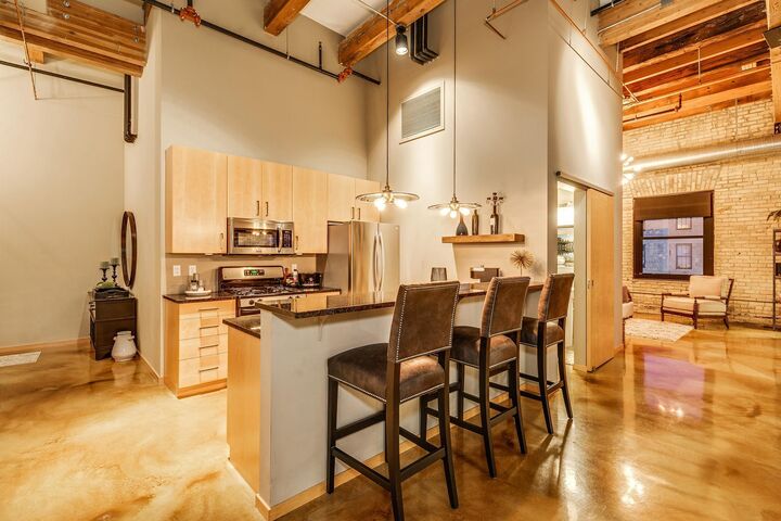 Property Photo: 406 Wacouta Street 707 MN 55101