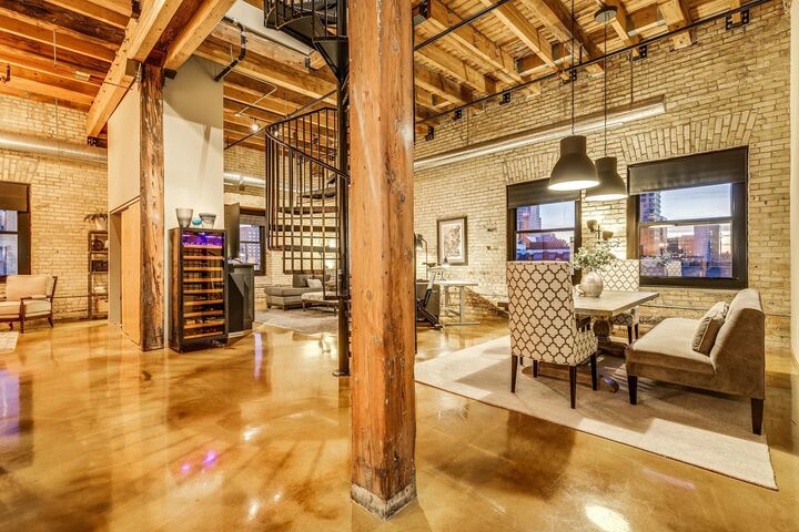 Property Photo:  406 Wacouta Street 707  MN 55101 