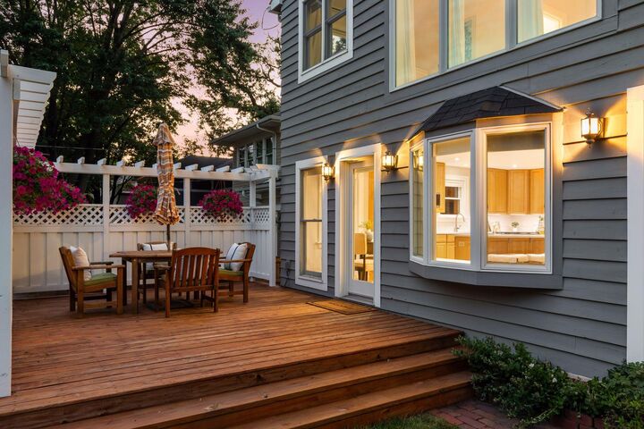 Property Photo:  2250 Princeton Avenue  MN 55105 