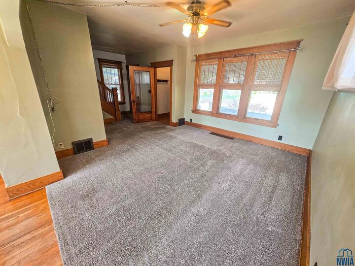 Property Photo: 4906 Morningside Ave IA 51106