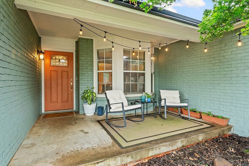 Property Photo: 1611 S Beth Drive AR 72758