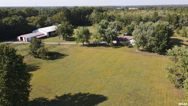 10828 Ferges Road  Johnston City IL 62951 photo