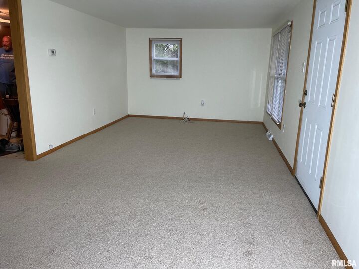 Property Photo:  687 5th Street  IL 62871 