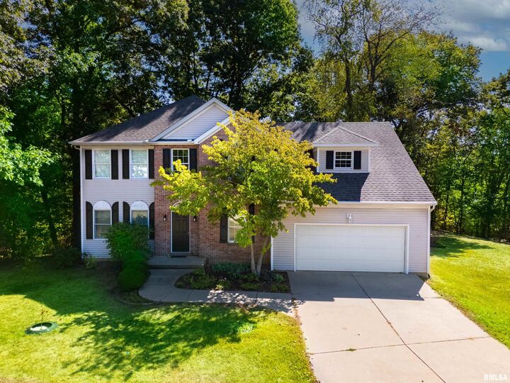 2602 N Woodhaven Drive  Peoria IL 61604 photo