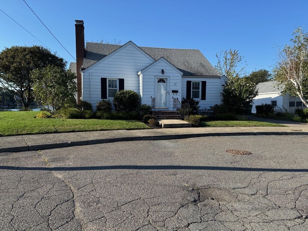 Property Photo:  12 Pond View Rd  MA 01904 
