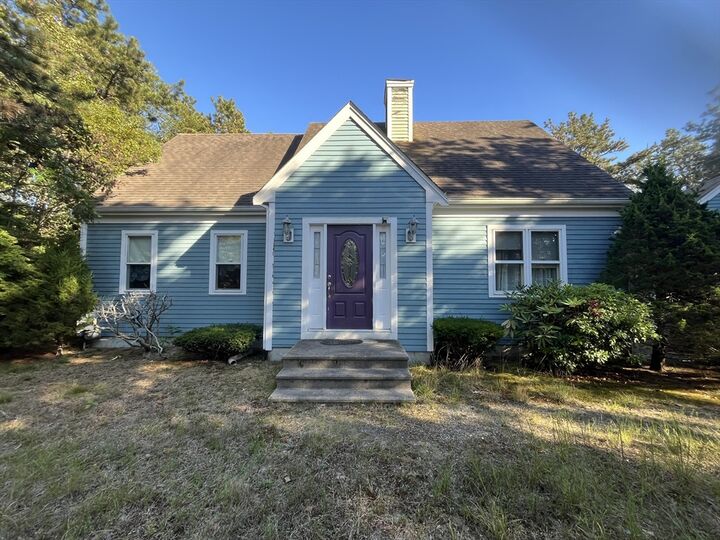 Property Photo:  8 Shadbush Cir  MA 02649 