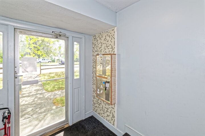 Property Photo:  133 Winthrop St 4  MA 01702 
