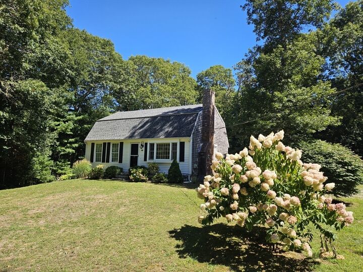 526 Skunknet  Barnstable MA 02632 photo