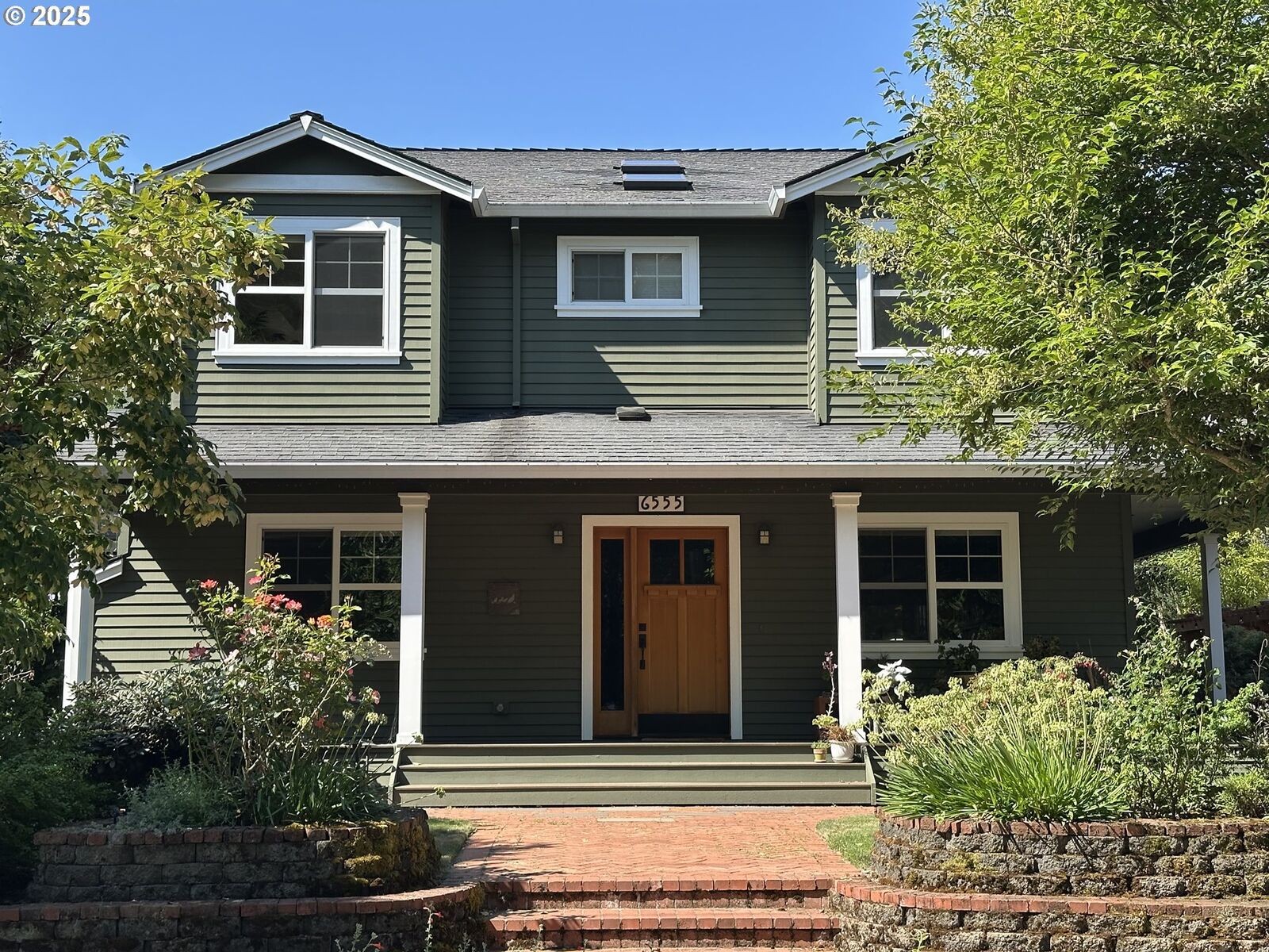 Property Photo:  6555 SW 86th Ave  OR 97223 