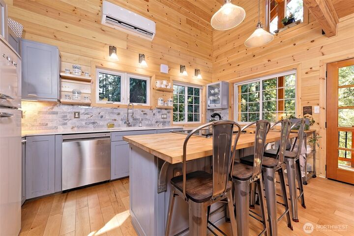 Property Photo: 1341 E St. Andrews Drive WA 98584