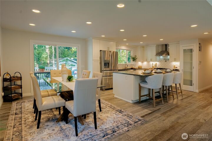 Property Photo:  16704 NE 102nd Place  WA 98052 