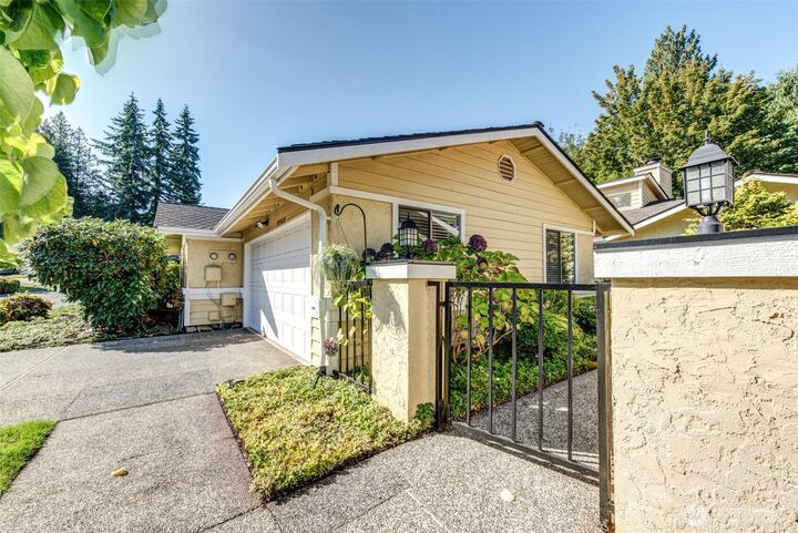 Property Photo: 15914 Village Green Drive B WA 98012