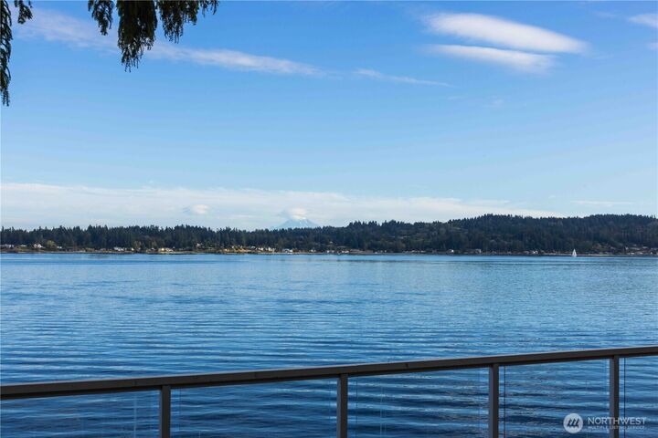 Property Photo:  3737  Bahia Vista Drive NE  WA 98310 
