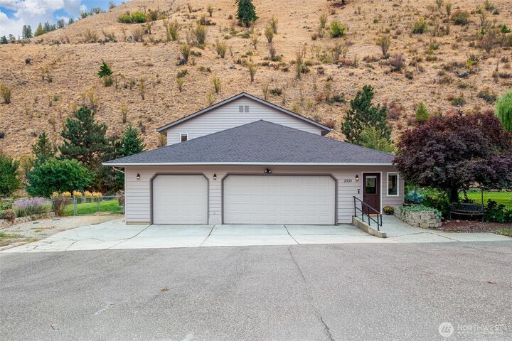 Property Photo:  3151  Number 1 Canyon Road  WA 98801 
