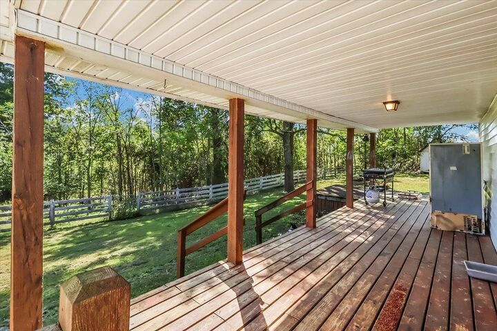 Property Photo:  4560 Mud Lick Flippin Road  KY 42167