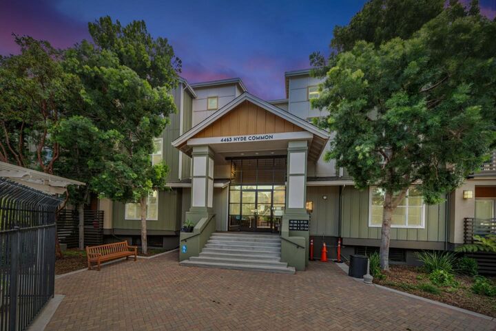 4463 Hyde Common 306  Fremont CA 94538 photo