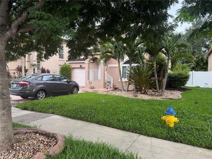 Property Photo: 250 NW 151st Ave FL 33028