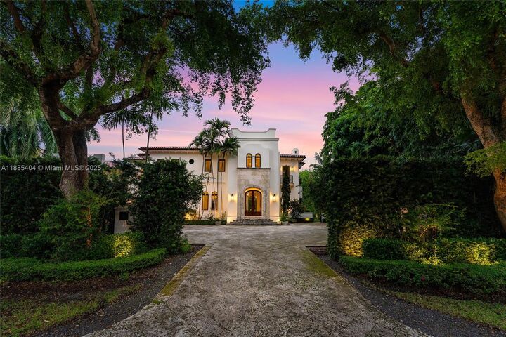 231 Costanera Rd  Coral Gables FL 33143 photo