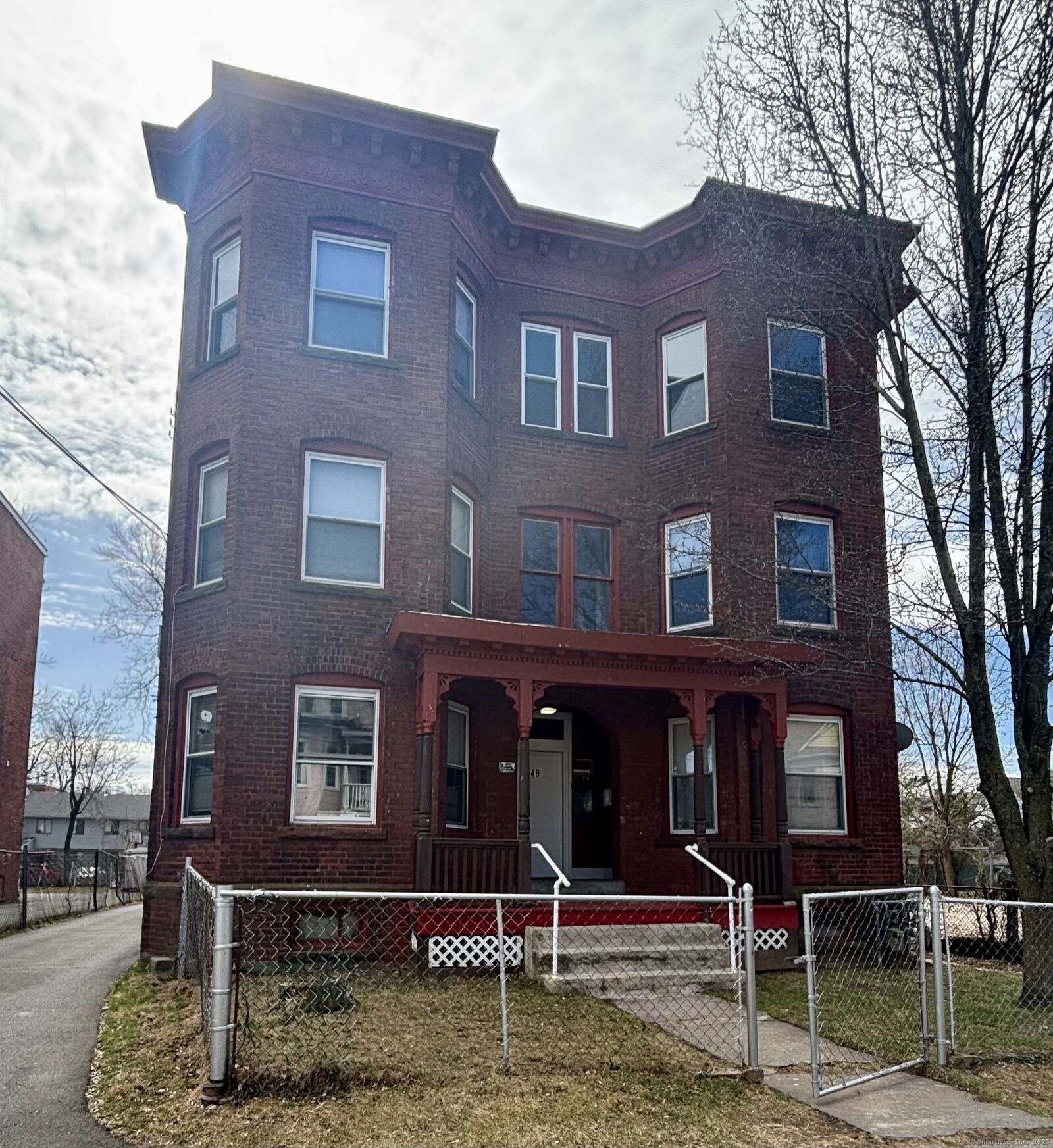 Property Photo:  49 Benton Street  CT 06114 