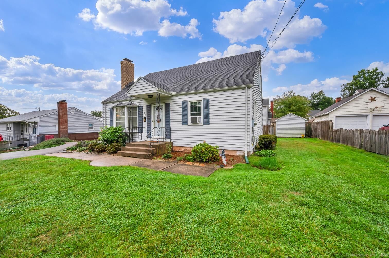 Property Photo:  86 Amherst Street  CT 06109