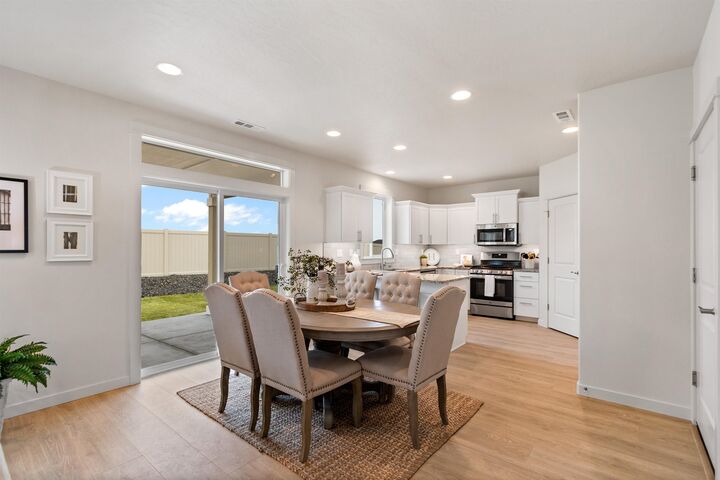 Property Photo: 5300 N Sunbeam Ln 7/1 Timberline WA 99217