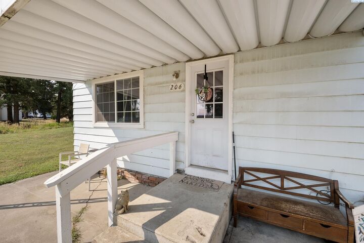 Property Photo:  206 N 3rd St.  WA 99158