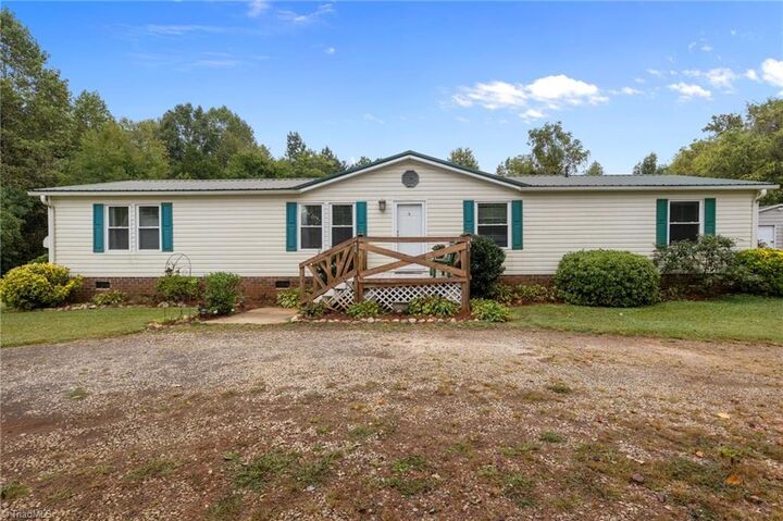 Property Photo:  1015 Houston Lane  NC 27013 