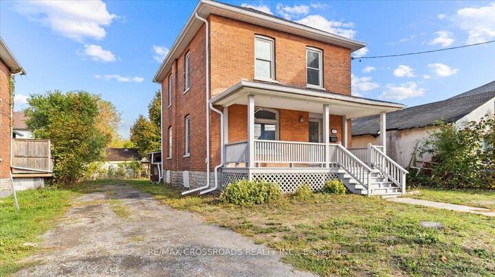 Property Photo: 24 Catharine Street ON K8P 1L2