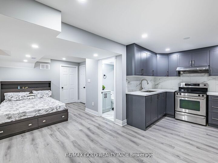 Property Photo:  7 Dunlop Court Basement  ON L6X 4Z8 