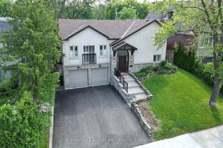 Photo de la propriété:  24 Joymar Drive  ON L5M 1E9 