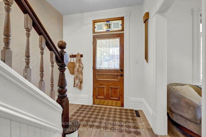 Property Photo:  18 Nassau Street  ON K0L 2H0 