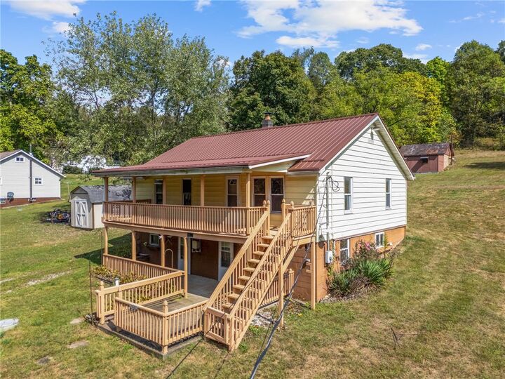 Property Photo: 10 Williams Rd PA 15021